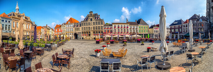 Obraz premium Historic Centre (Grote Markt) at Bergen op Zoom, the Netherlands