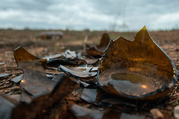 Contaminación: botella de cristal.