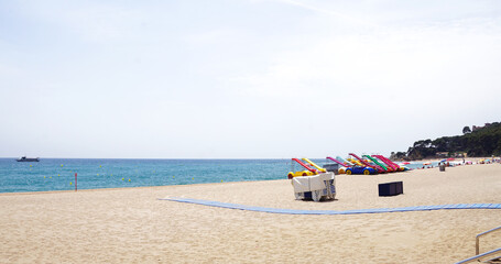 Fototapeta premium Pueblo y playa de Lloret de Mar, Girona, Catalunya, España, Europa
