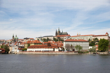 Fototapeta na wymiar _MG_3241_View to Prague Caste from across Moldau River