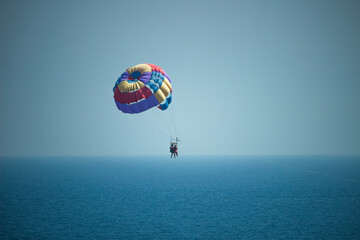 Fototapeta na wymiar air balloon on the beach