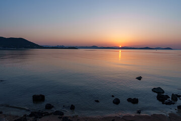 キ・ワラ・ビーチに昇る朝日