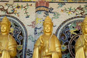 golden buddha statue in temple