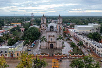 Fototapeta na wymiar Cathedral of San Gervasio - Valladolid, Mexico