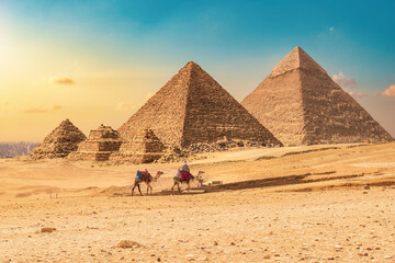 Pyramids at sunset - obrazy, fototapety, plakaty