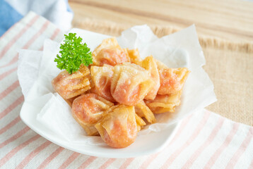 海老の揚げシュウマイ