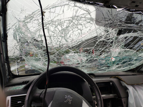 int&eacute;rieure de voiture accident&eacute;e