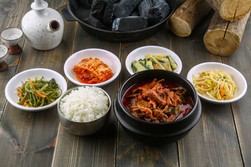 Korean traditional food Yukgaejang 
한국 전통 음식 육개장