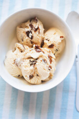 Malaga rum and raisins ice creams	