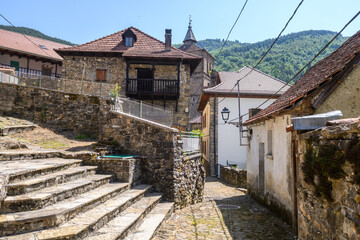 Fototapeta na wymiar traditional town of otsagabia in navarre pyrenees, Spain