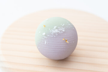 木の皿に乗った七夕の和菓子　天の川　上生菓子