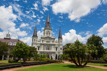 Fototapeta premium St. Louis Cathedral, as seen from Jackson Square, New Orleans, Louisiana, USA.