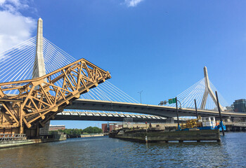 Fototapeta na wymiar boston bridge