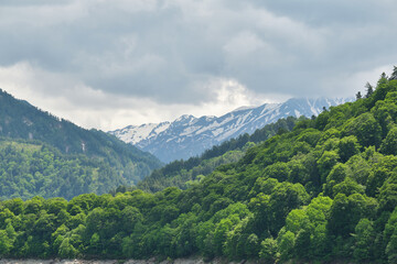 黒部ダム　立山黒部アルペンルートの夏景色