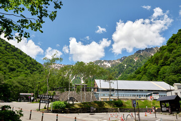 Obraz premium 黒部ダム 立山黒部アルペンルートの夏景色