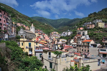 Fototapeta na wymiar High angle view of scenic Mediterranean town - Riomaggiore, Cinque Terre, Italy