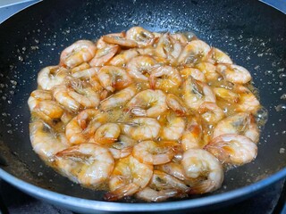 Stir fried shrimp with sugar can be enjoyed as a snack or main meal.