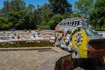 Mosaic complex 