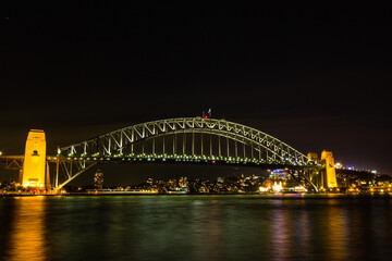 オーストラリア　シドニーのハーバーブリッジの夜景
