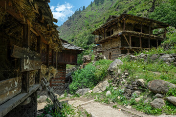 Fototapeta na wymiar Nakthan, India - June 2021: Views of the village of Nakthan in the Parvati Valley on June 20, 2021 in Nakthan, Himachal Pradesh, India.