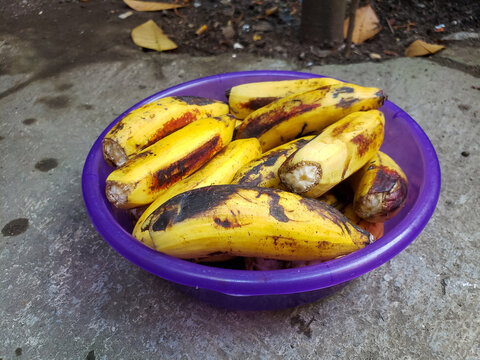 uli bananas for the basic ingredients of fried bananas 