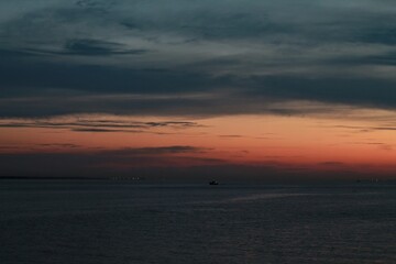 Fototapeta premium sunset over the sea