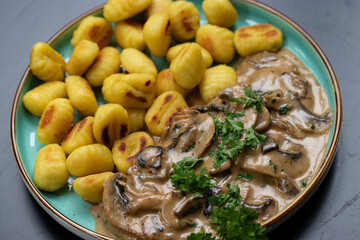 Gnocchi mit Pilzen
