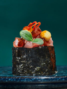 asian cusine food japanese sushi gunkan