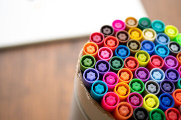 カラフルなペン