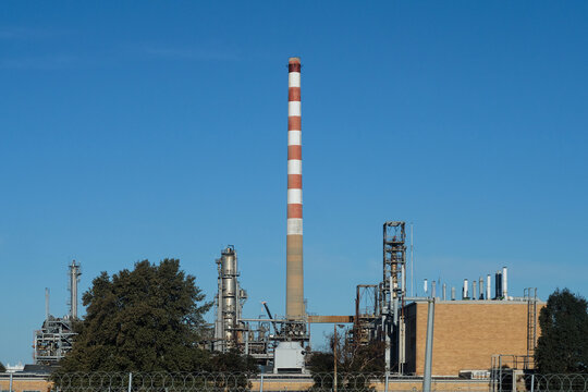 Gas refinery chimney