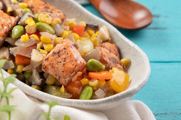 Fresh salmon cube with stir-fried mixed vegetables.