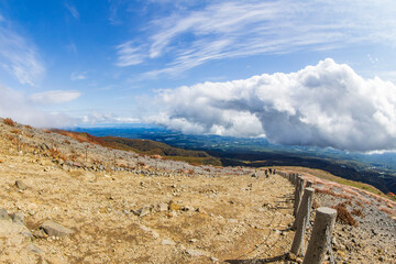 那須岳（茶臼岳）9合目の登山道の風景
【Panoramic view of the 9th station of Mt. Nasu in Japan】