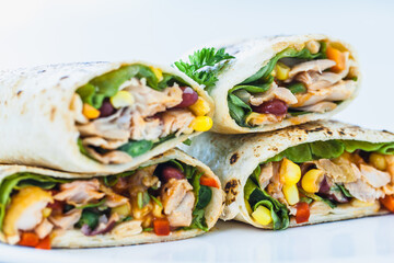 Mini tacos with beef, green salad and beans