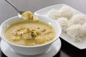 Khanom Jeen Nam Ya Pu, rice noodles with crab curry sauce, Signature Thai food,