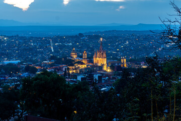 Obraz premium San Miguel de Allende was founded in 1542 in the cool highlands and is a city where Hispanic culture and Mesoamerican culture are in harmony.