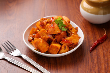 Masala Idli Masala idly chilli idly coconut chutney green chutney popular breakfast Kerala Tamil Nadu South India Sri Lanka. Healthy steamed rice cakes steaming fermented batter black lentils rice.