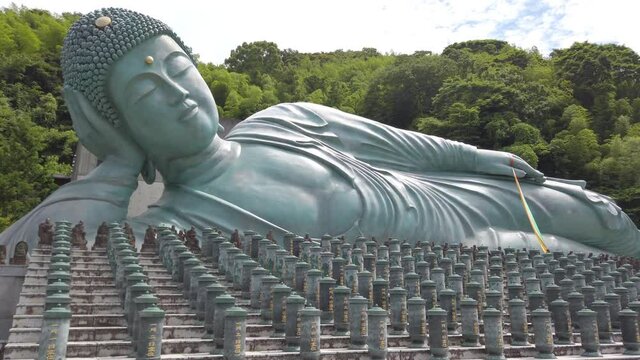 南蔵院の釈迦涅槃像