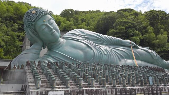 南蔵院の釈迦涅槃像