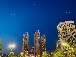 Naklejka premium city at night