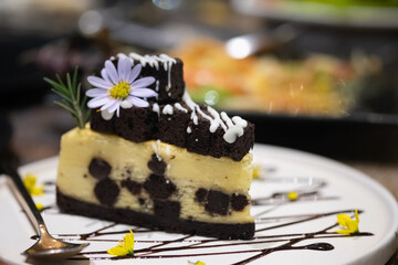 Cake with brownies topping and in the cafe