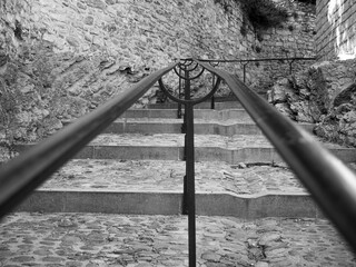 escalier avec sa rampe en fer