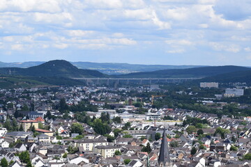 Blick über Ahrweiler und Bad Neuenahr bis zur Ahrtalbrücke, eine Woche vor der Flut