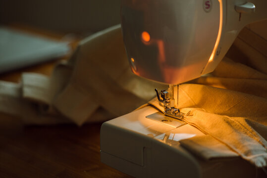 Steel sewing machine needle.
