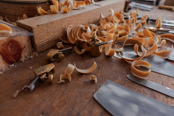 Little tools that luthier use to make details in violin body
