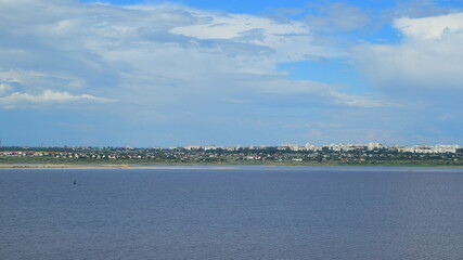 View of the estuary with rose water to the opposite bank.