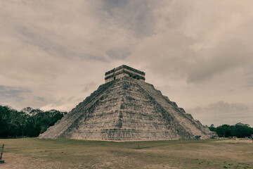 chichen itza piramid