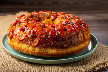 Banada cake on the table.