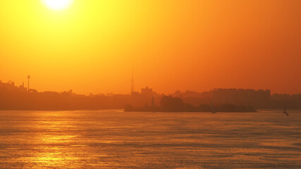 Fototapeta na wymiar Beautiful sunset on the Nile. Cairo. Egypt.