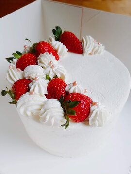 Strawberry and cream cake
