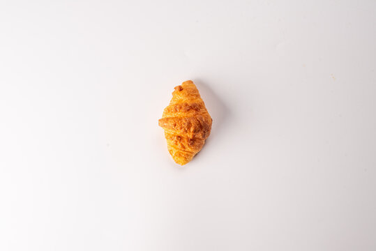 부드럽고 달콤하고 맛있는 소보로 크로와상
